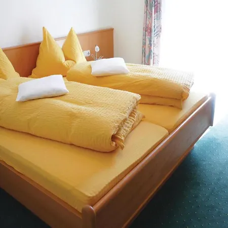 Two-bedroom In St. Martin A.t. Appartement Sankt Martin am Tennengebirge